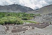 Ladakh - Chortens close to the royal palace of Stock 